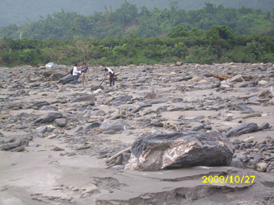 2-1806135418-400 2-1806135418-400