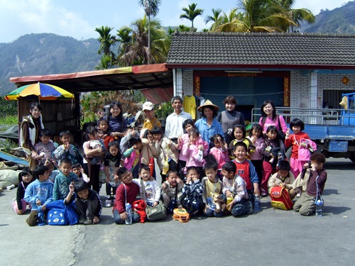 拍個大合照也是不能免的IMG_0147