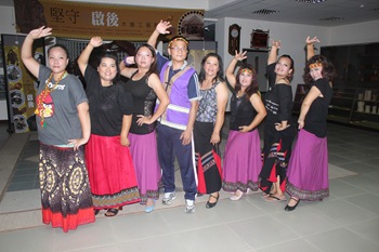 IMG_4836成人組表演者合影