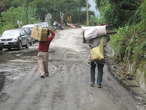 二集團居民走步道接駁 二集團居民走步道接駁