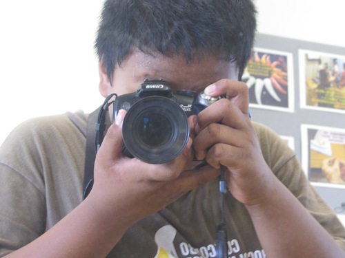 雖然tjiku老師送的相機不小心被妹妹摔壞了,但我真的很想念常常拿著相機拍照的時光IMG_6176